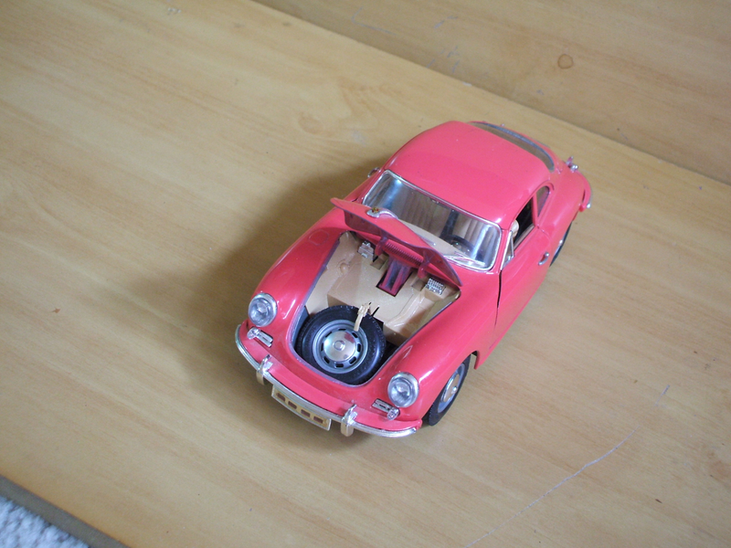 Illustration for article titled PINK PORSCHE 356B 1/18